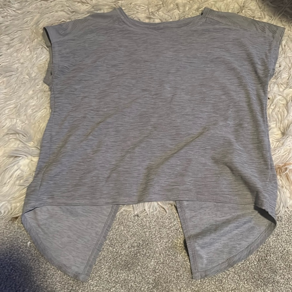 Sporty athletic top